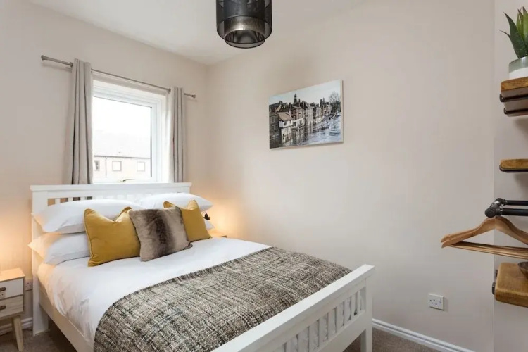 Fewster Way Townhouse