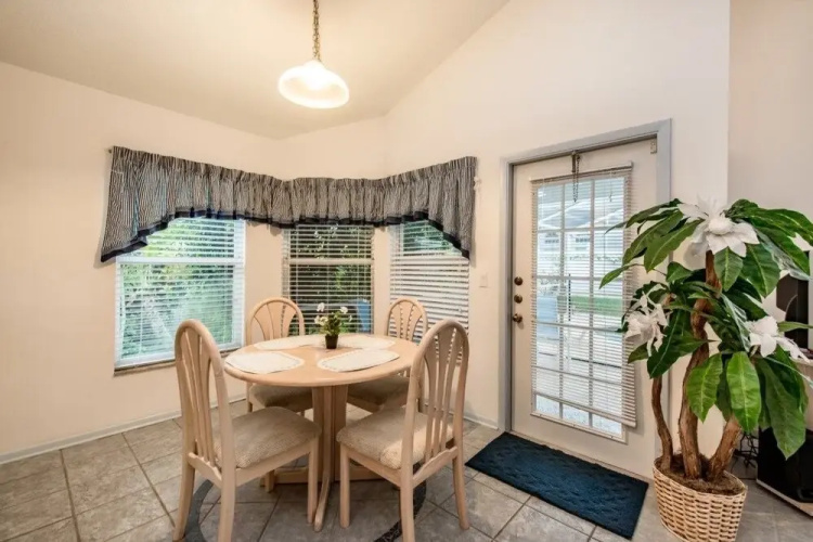 Amazing House! - Lindfields - 8623KD