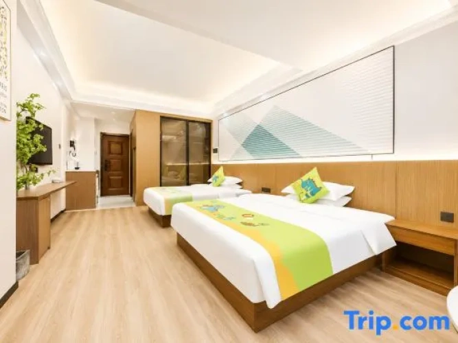 Standard Twin Family room