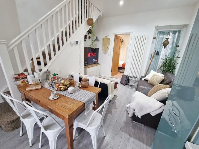 Family Apartment with balcony