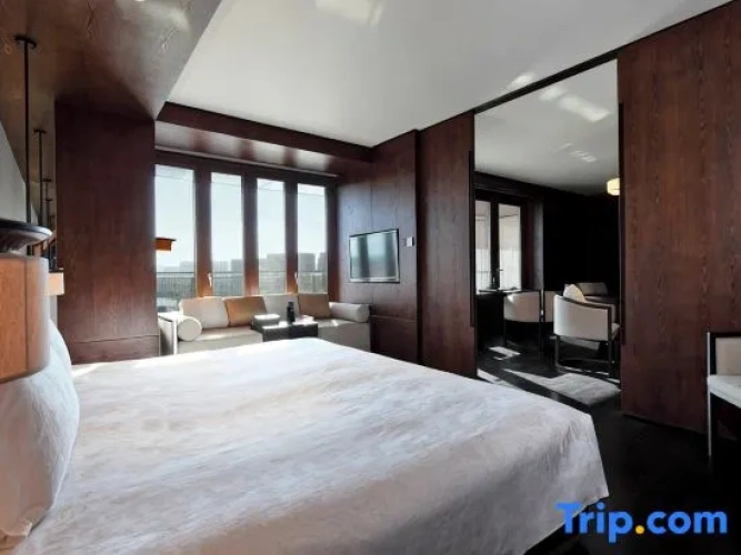 1 Bedroom Premier Double Suite with balcony