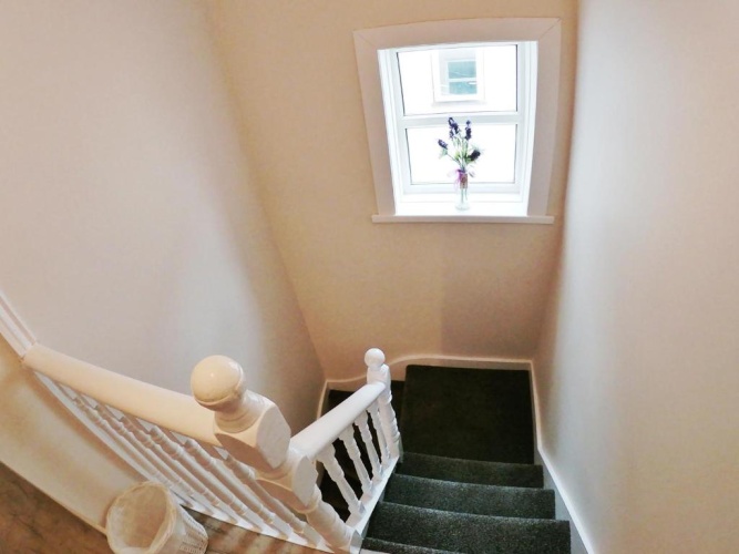 4 Bedrooms Cottage