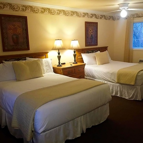 Deluxe Quadruple room with view