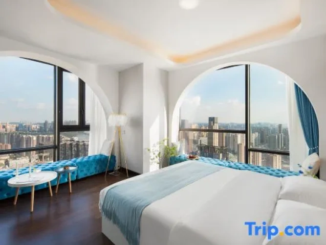 Standard Double Suite with river view