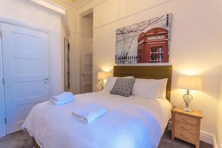 2 Bed - The Buckingham Suite