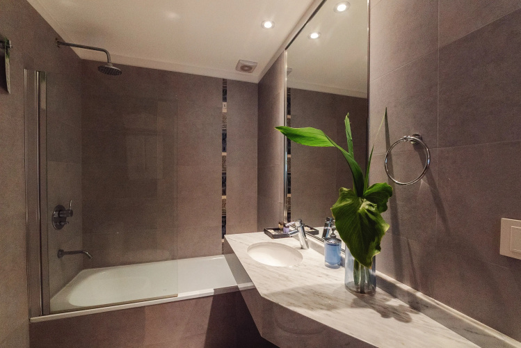 Arc Arenales Studios & Suites