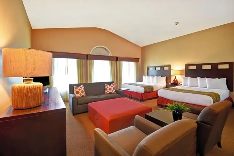 Deluxe Double Suite
