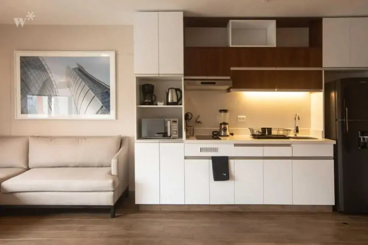 w High Ceiling and Classy 2BR in Miraflores