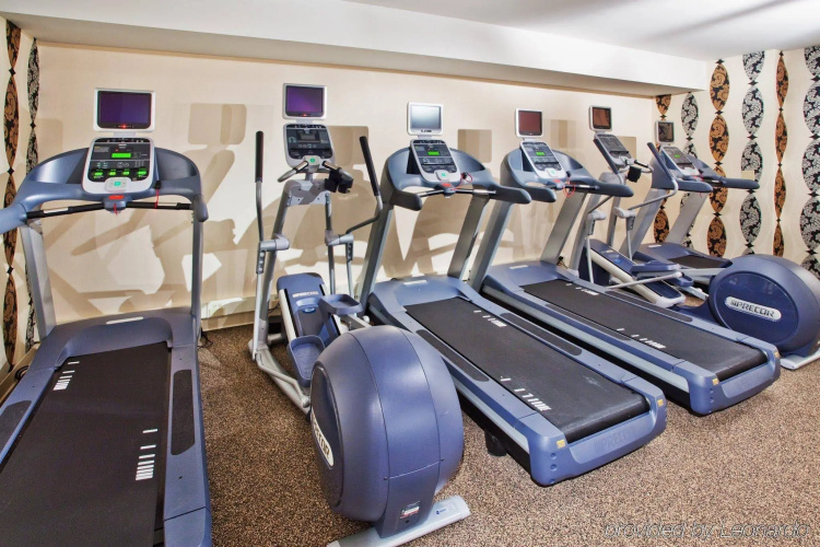 Crowne Plaza Charleston Airport photo 21