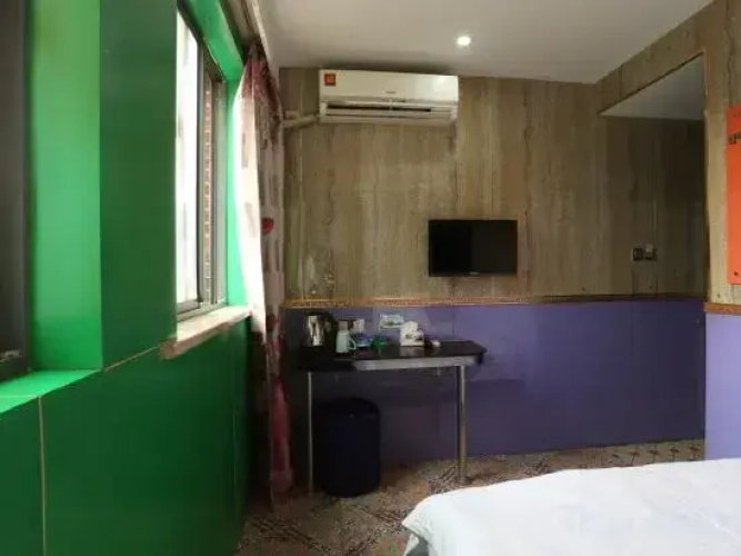 Lvdu Qing‘she Hotel