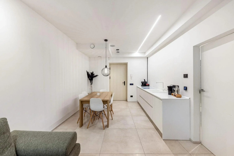 App 5 Palazzo Cavour