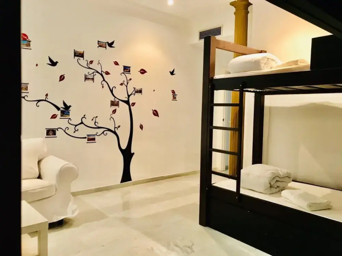 Malaka Room