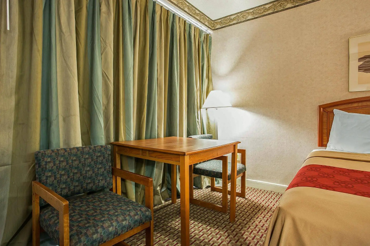OYO Hotel Sumter SC Downtown
