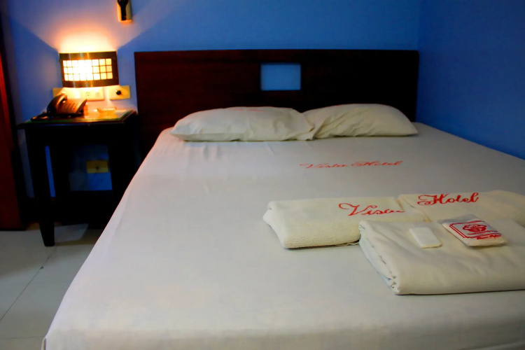 Vista Hotel Recto