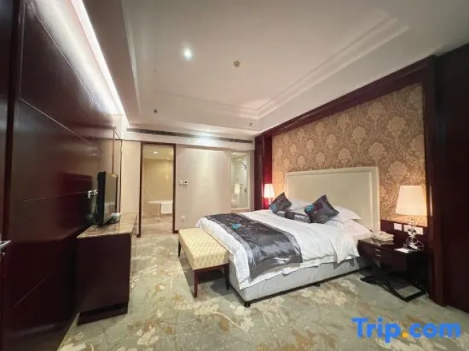 Standard Double Suite