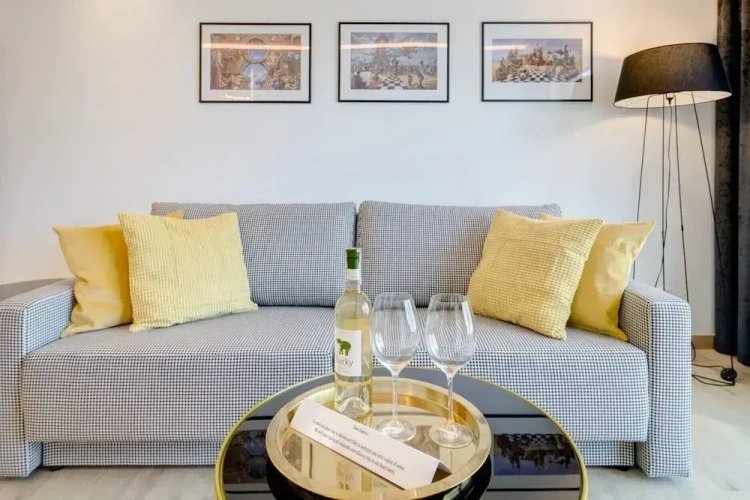 1 Bedroom Comfort Suite with balcony