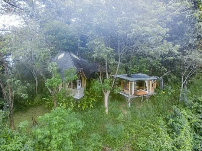 2 Bedrooms Bungalow