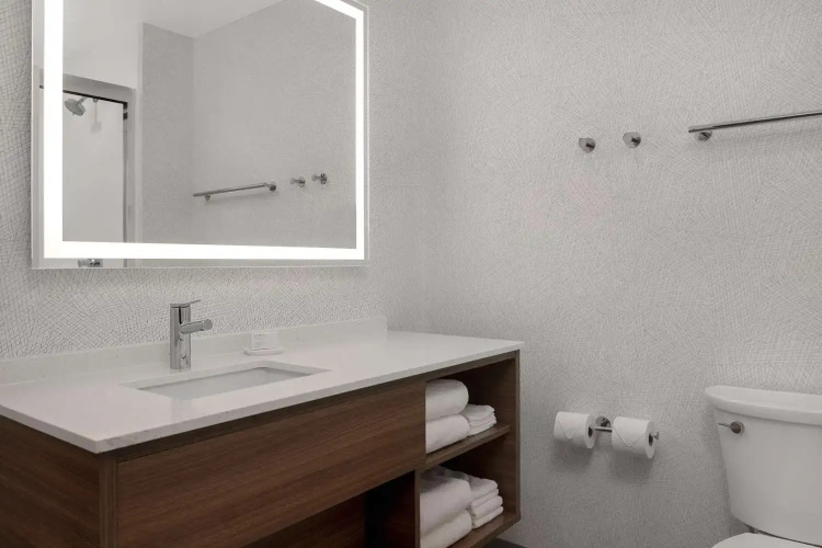 Home2 Suites By Hilton Sheboygan