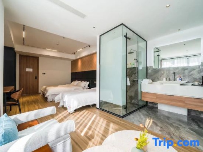 Comfort Family Suite with view