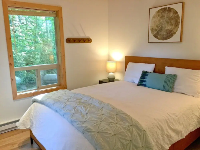 Cabin 54 - A Nostalgic and Rustic Mountain Retreat
