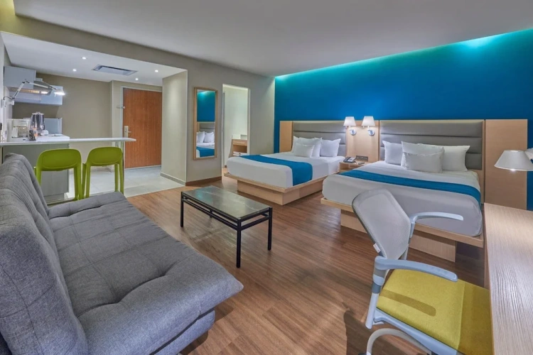 Quadruple Suite