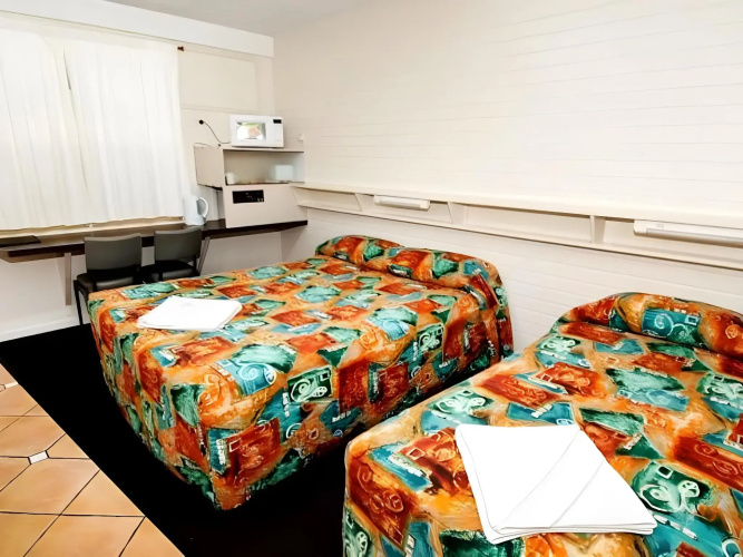 Paradise Lodge Motel