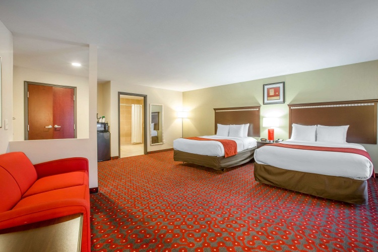 Quadruple Suite