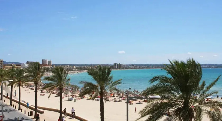 Torre Arenal Hotel