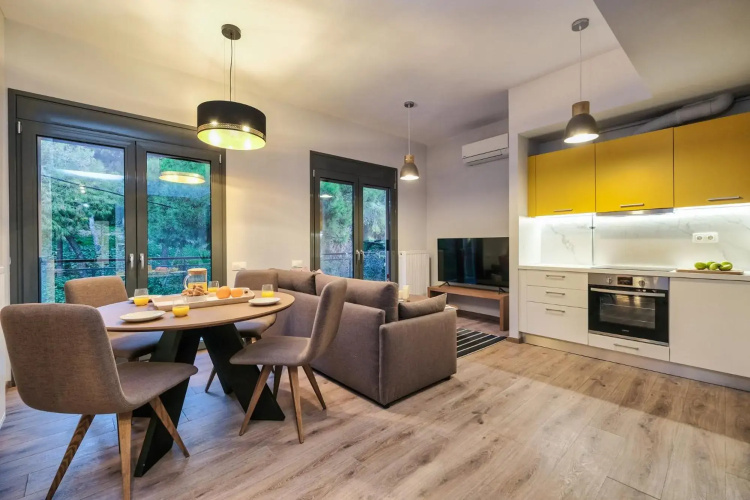Strefi Hill Suites