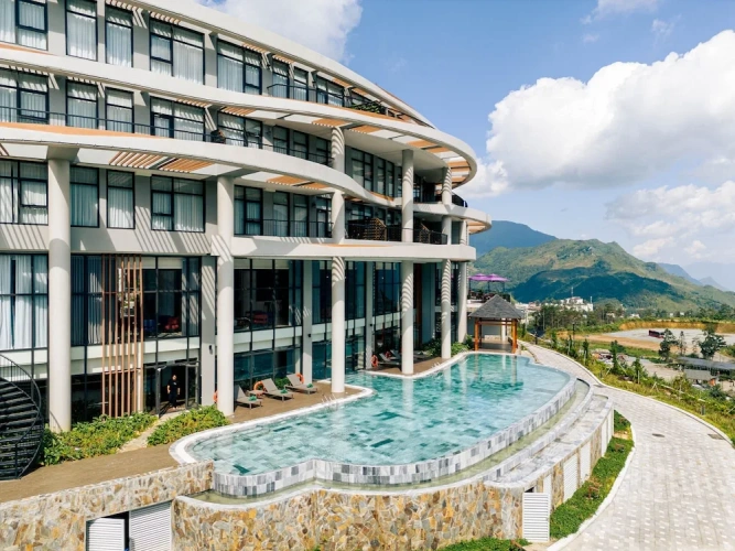Double Suite with mountain view
