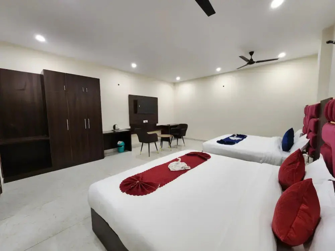 Raina's BnB