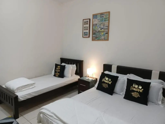 Indah Alam Condo