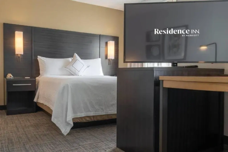 1 Bedroom Suite