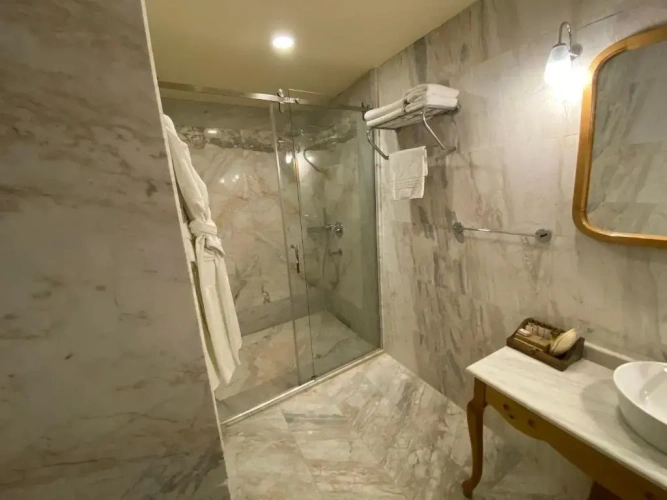 Double Suite