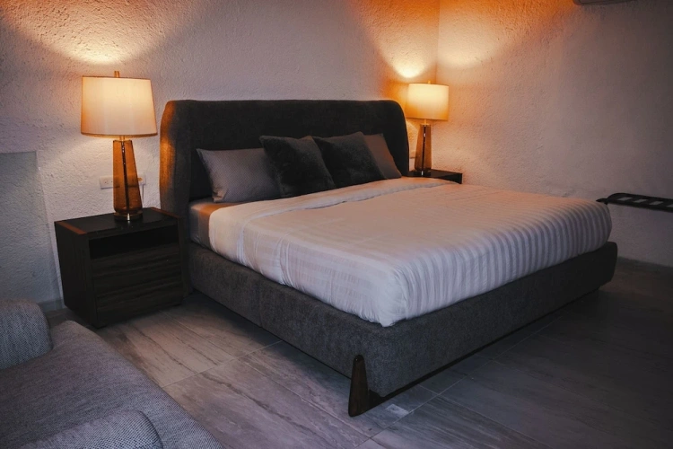 Comfort room