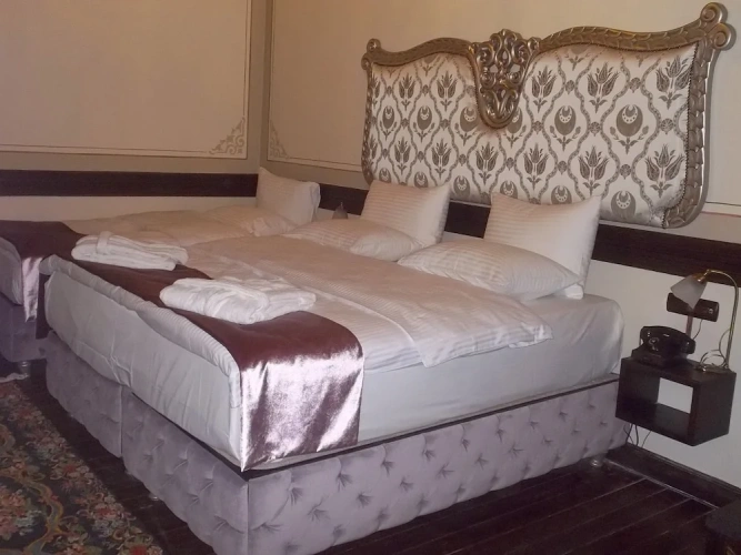 Standard Double room with city view