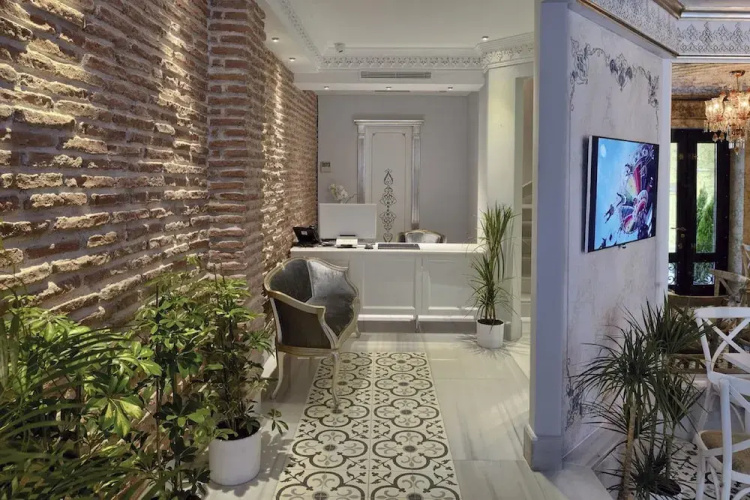Next House Pera Hotel