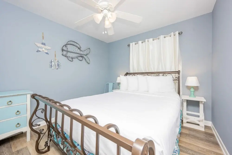 Mariner Lakes 40 2 Bedroom Condo