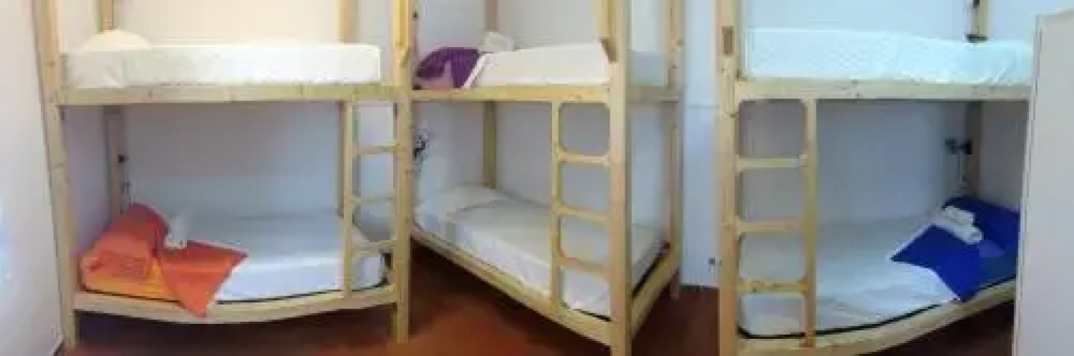 Hostel 1850