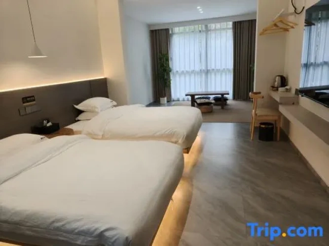 Deluxe Family room
