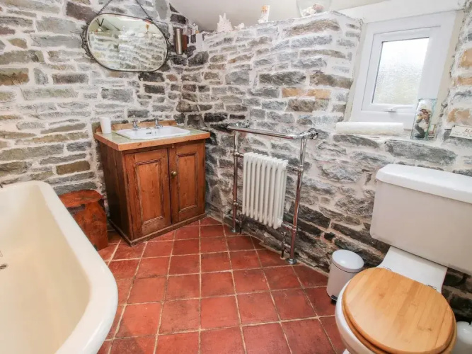 Castle Cottage