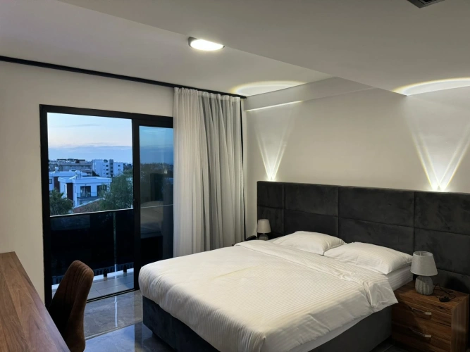 Standard Family room with mountain view