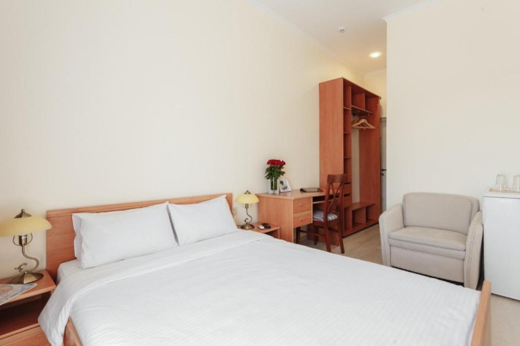 Standard Double room with view