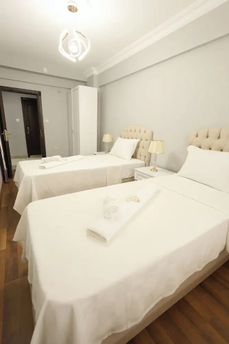 3 Bedrooms Luxury Apartment with city view