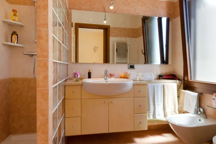 Deluxe Triple room with balcony