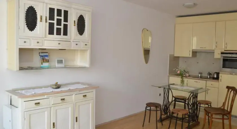 Salwator Apartment