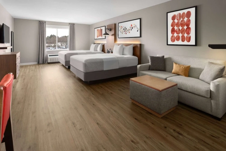 Quadruple Suite