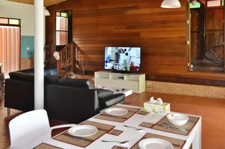 5 Islands Beach House Beautiful, 3-bedroom Beachfront Villa on Koh Sam