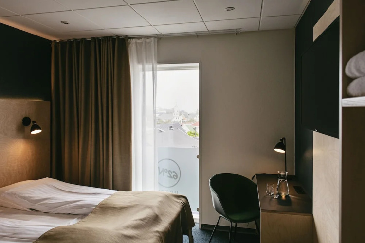 62N Hotel
