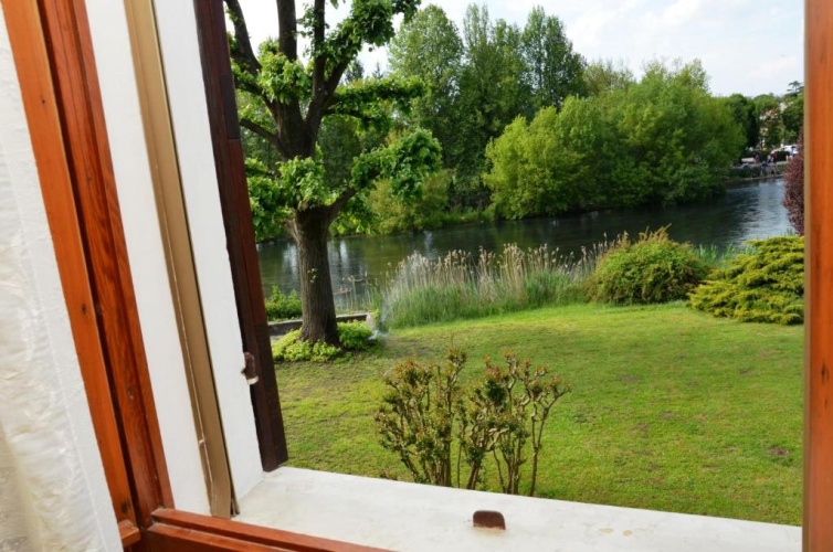 Standard Double room with view